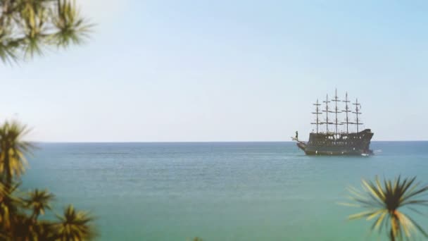 Pirate ship sailing — Stock Video