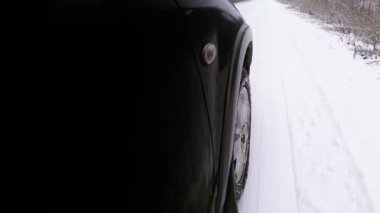 Kış yolun açık araba tekerleği extreme sürüş video