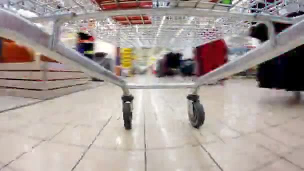 Crazy rychlost nákupní vozík — Stock video