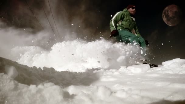 年轻男子滑雪者 — 图库视频影像