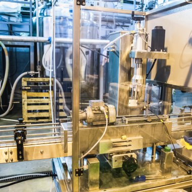 Konveyör otomatik paketleme hattı