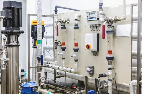 Equipamento do painel de controle na indústria farmacêutica — Fotografia de Stock