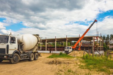 Bina yapım aşamasında