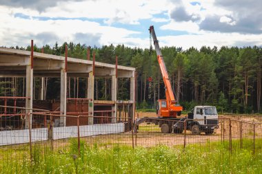 Bina yapım aşamasında