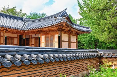Geleneksel mimari eski bina ya da ev içinde Korea