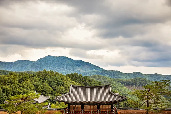 Budist rahipler Tapınağı Kore dağlarında Telifsiz Stok Fotoğraflar
