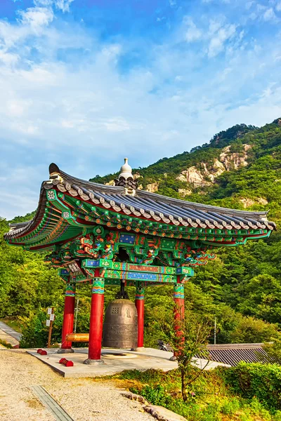 Kloster buddhistisk munk bell i Korea — Stockfoto