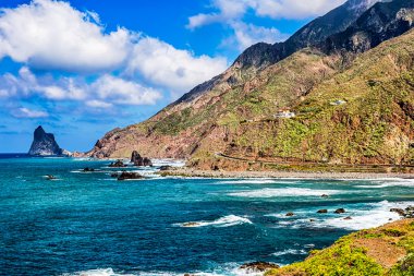 Sahil veya Atlantik Okyanusu kıyısında