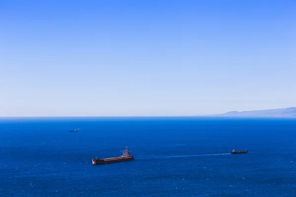 Navio de carga de contentores vazios e navios — Fotografia de Stock