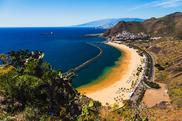 Luftaufnahme vom Strand Las Teresitas. Spanien, Teneriffa — Stockfoto