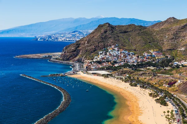 Vista aérea para a costa ou costa do oceano Atlântico — Fotografia de Stock