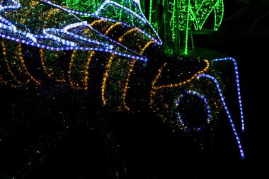 Işıklı Noel renkli lambalar arı İnşaat