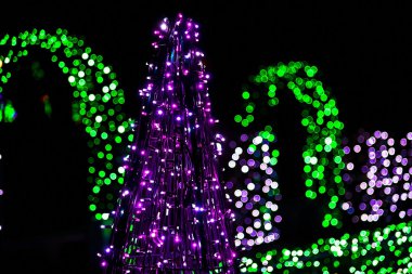 Çelenk dan Noel ağacının İnşaat