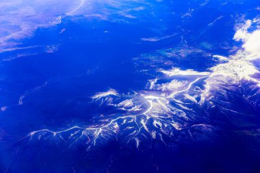 Kayalık dağ havadan görünümü