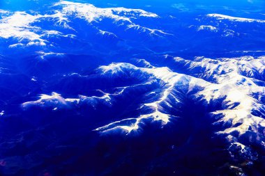 Kayalık dağ havadan görünümü