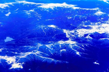 Kayalık dağ havadan görünümü