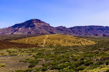 İspanya Tenerife adasında dağlar