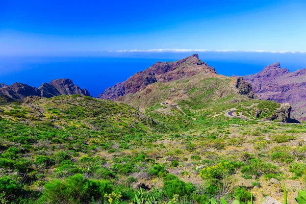 Горы на острове Тенерифе в Испании — стоковое фото