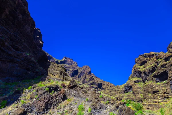 İspanya Tenerife adasında dağlar