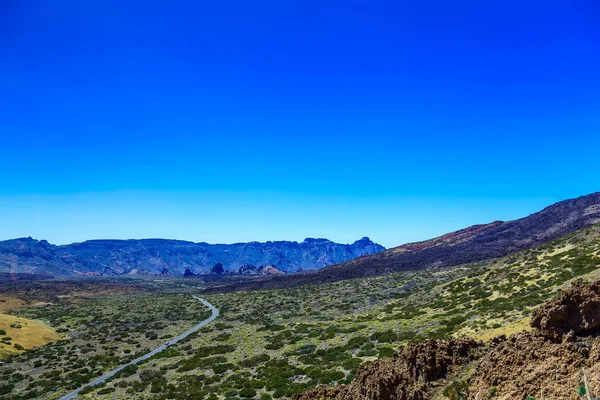 Paisaje con carretera en la isla de Tenerife — Foto de Stock