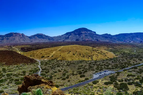 Paisaje con Sendero en la Isla de Tenerife — Foto de Stock