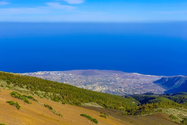 Pobřeží Atlantského oceánu, na ostrově Tenerife — Stock fotografie