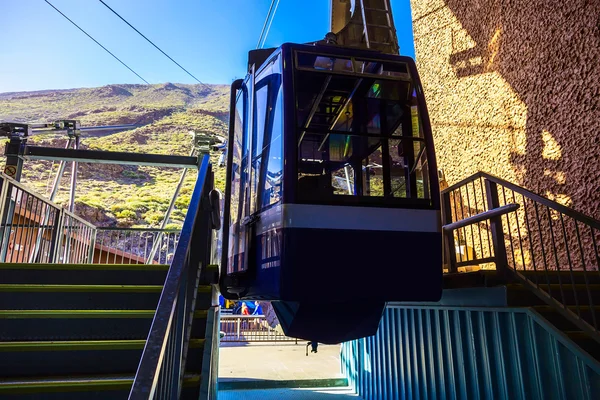 Cabine à téléphérique ou funiculaire sur plateforme — Photo