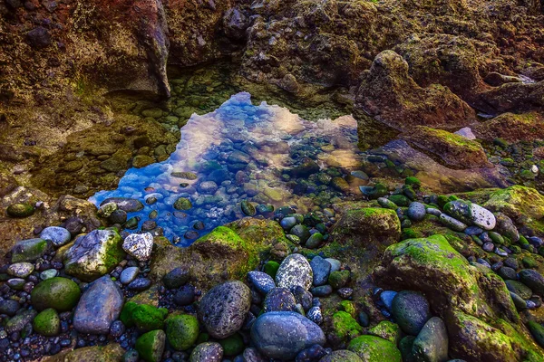 Piedras de playa en el océano Fondo abstracto — Foto de Stock
