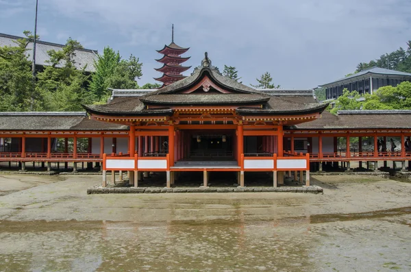 Itukushima tapınak: Hiroshima, Japan