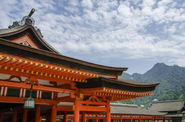 Храм Итукусима в Хиросиме, Япония
