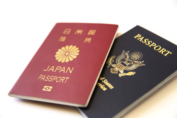 Pasaporte estadounidense y japonés — Foto de Stock