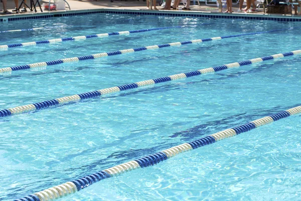 Açık Yüzme Havuzu