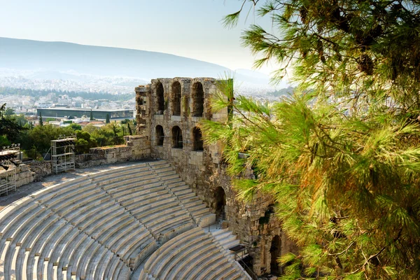 Rovine del teatro antico sotto Acropoli di Atene, Grecia — Foto Stock