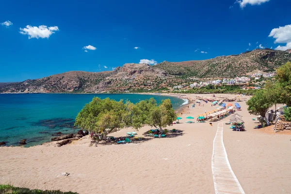 Palaiochóra pláž na ostrově Kréta. Řecko. Lybian moře — Stock fotografie