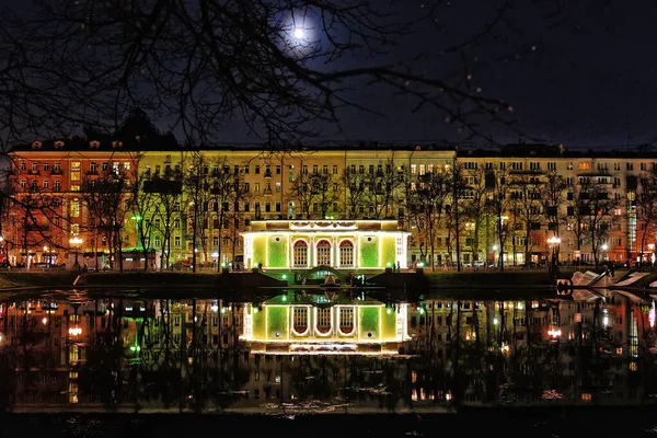 Tapınak, kilise, din, inanç, Tanrı, güvercin, gökyüzü, barış, sükunet