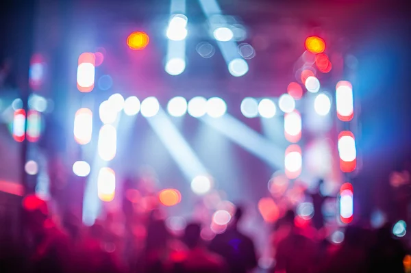 Lumière disco club couleur avec effets spéciaux et spectacle laser — Photo