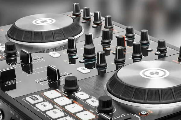 DJ audio mixing device — Stock Photo, Image