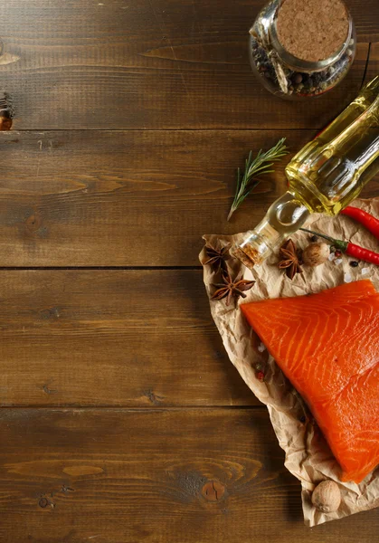 Bife de salmão com ervas — Fotografia de Stock