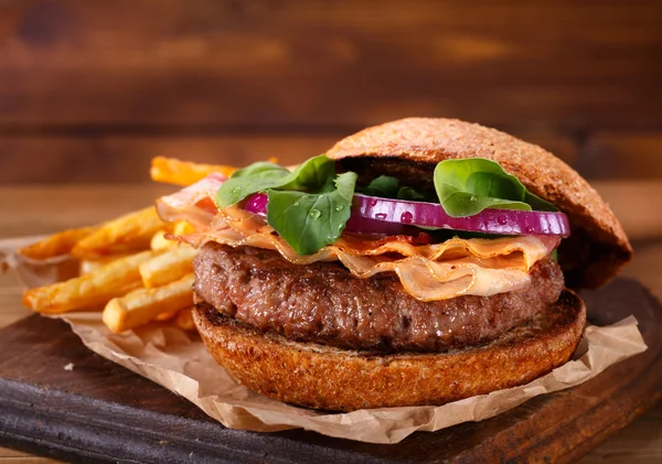 Burger and french fries close up — Stock Photo, Image