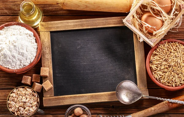 Alles, was man zum Backen braucht Stockfoto