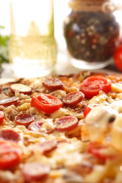 Homemade classic pizza — Stock Photo, Image