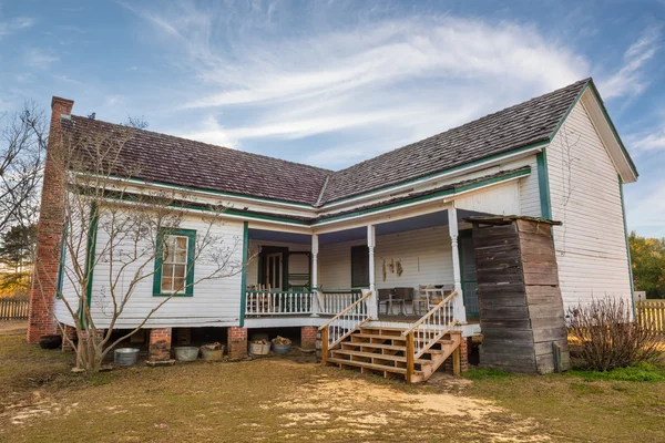 Antigua casa de campo en Alabama — Foto de Stock