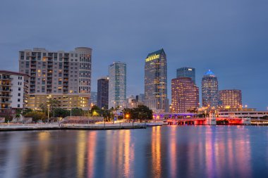 Şehir Tampa, Florida, gece manzarası