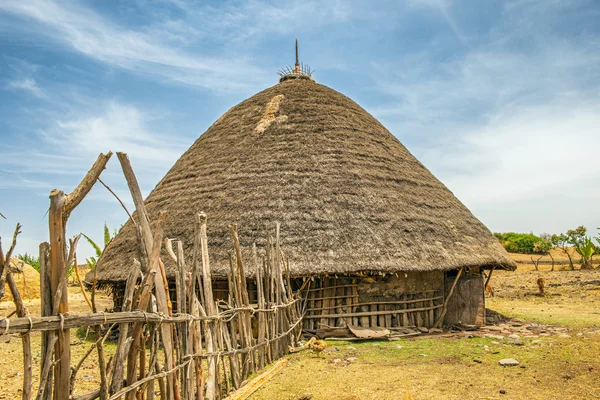 Casa tradicional en Etiopía, África — Foto de Stock