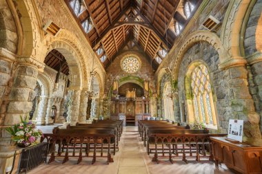 St Conans Kirk'ün iç bulunan Loch Awe, İskoçya
