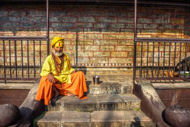 Wandering  Shaiva sadhu (holy man) in ancient Pashupatinath Temp