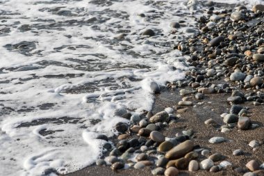 Deniz dalgası yakın çekim. Deniz köpüğü..