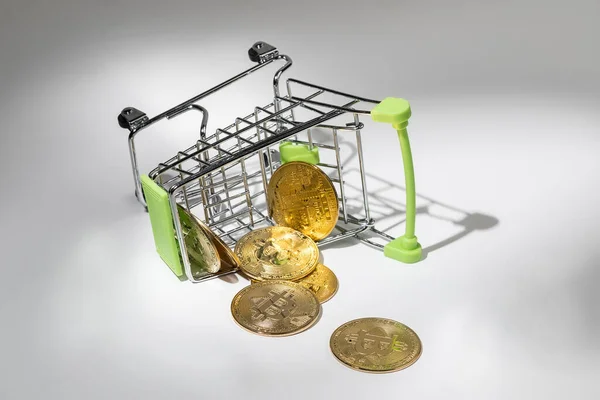 Bitcoin Pièces Renverser Hors Chariot Crypto Monnaie — Photo