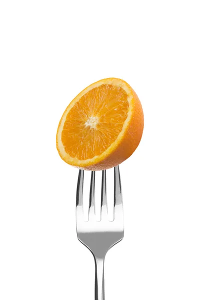 Свіжий апельсин на виделці — стокове фото