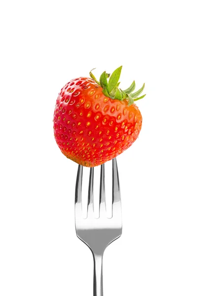 Frische große Erdbeere auf einer Gabel — Stockfoto